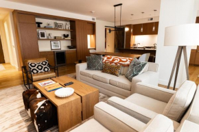 Mountain Modern 3 Bedroom Deluxe Condo, Sleeps 10